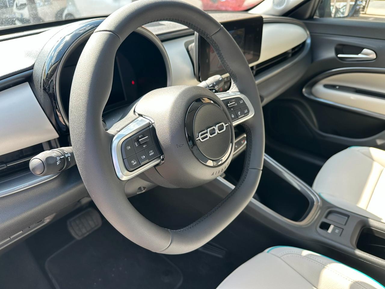 Fiat 600 Hybrid 110 CV DCT MHEV La Prima