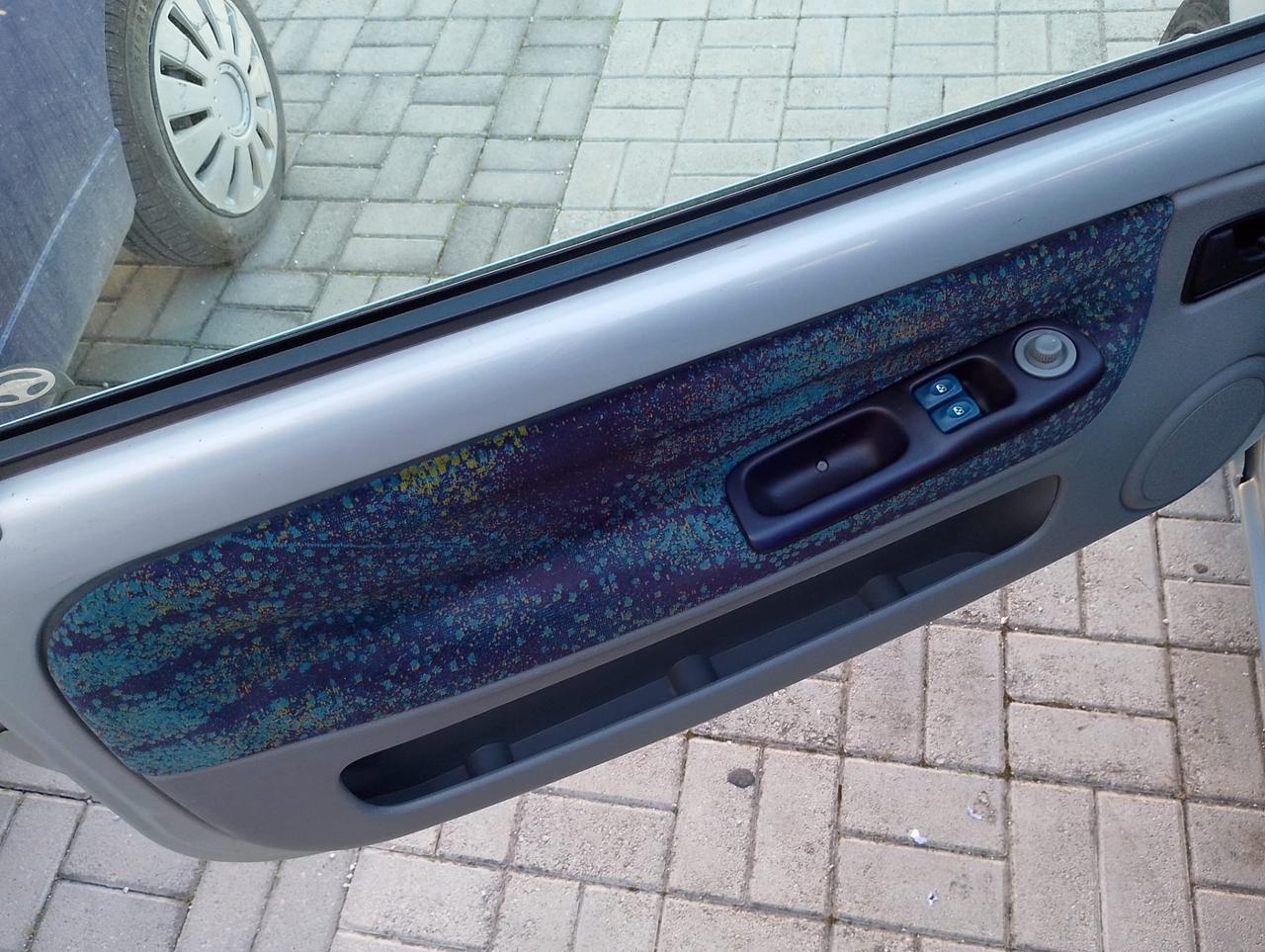 Renault Twingo 1.2i cat kenzo tetto apribile