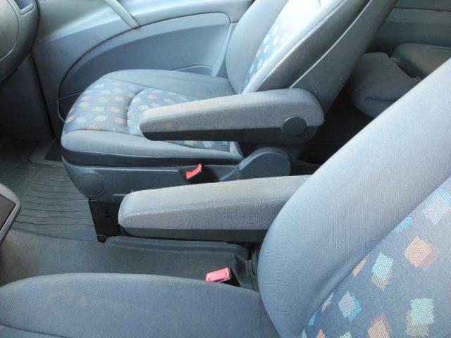 MERCEDES-BENZ Vito 2.2 115 CDI -8 POSTI- GANCIO TRAINO - LEGGERE NOTE