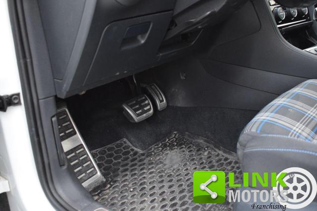 VOLKSWAGEN Golf eHIBRID