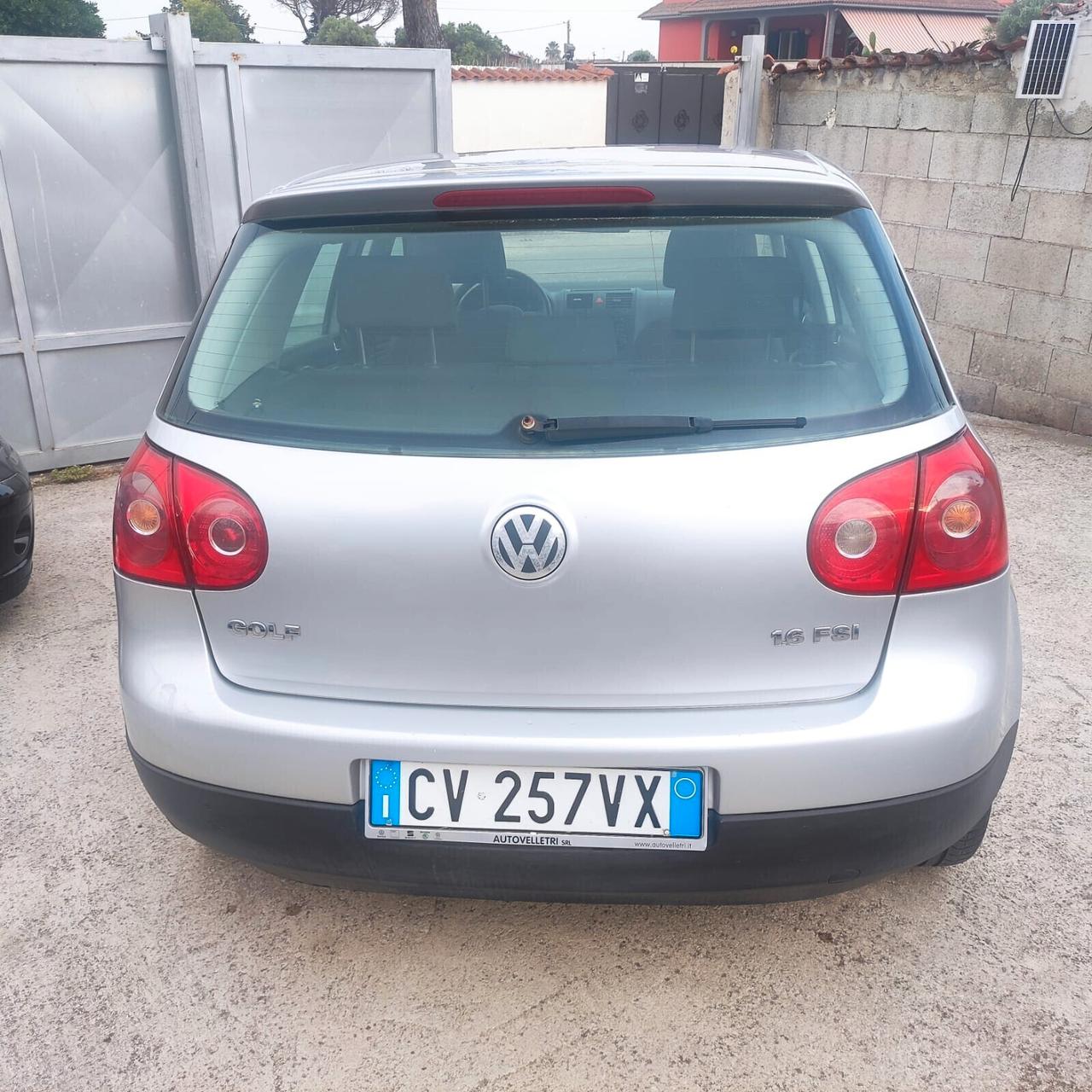 Volkswagen Golf 1.6 16V FSI 5p. 6 marce Sportline