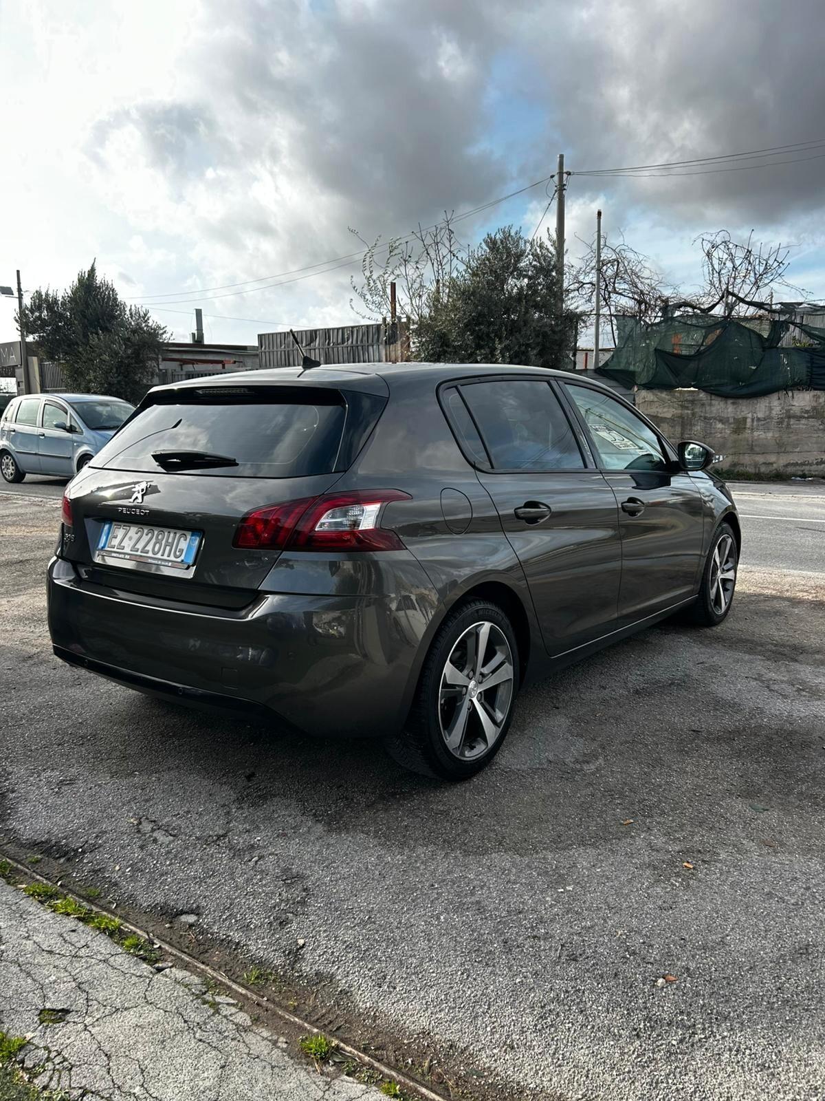 Peugeot 308 PureTech Turbo 130 S&S Allure GPL