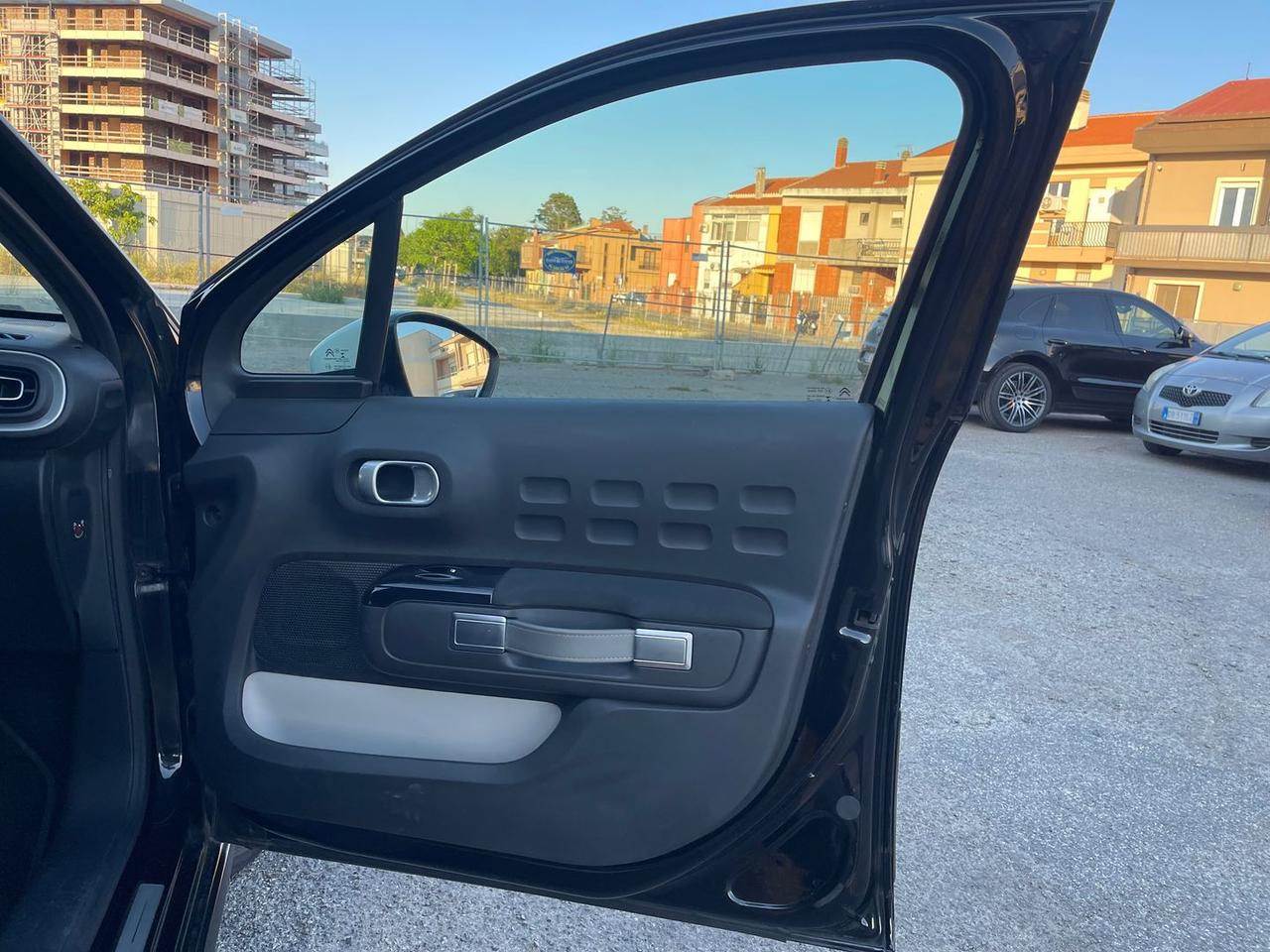 Citroen C3 1.2 PureTech 110 Shine #10978