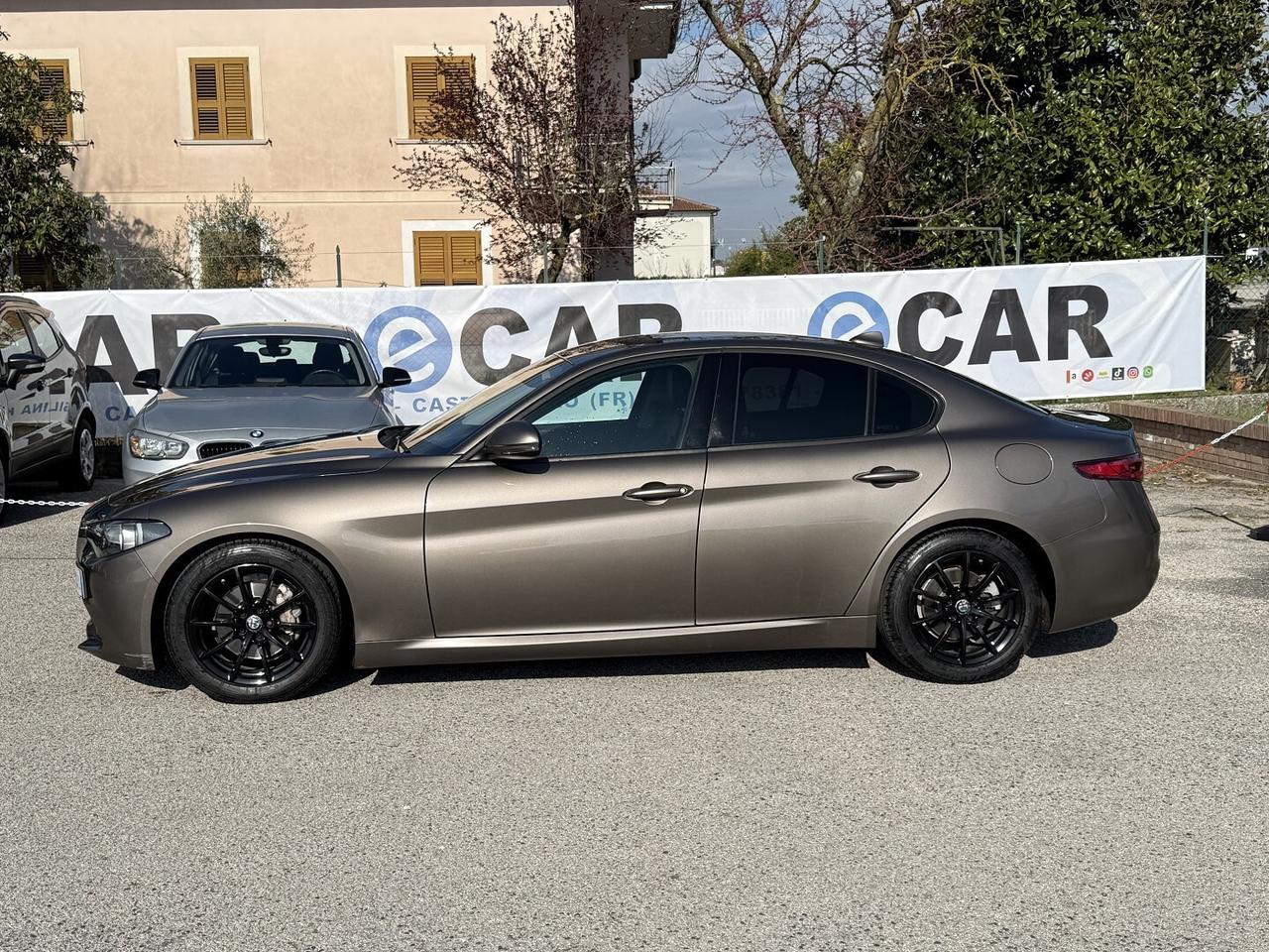 ALFA ROMEO GIULIA 150CV NAVI LED DNA