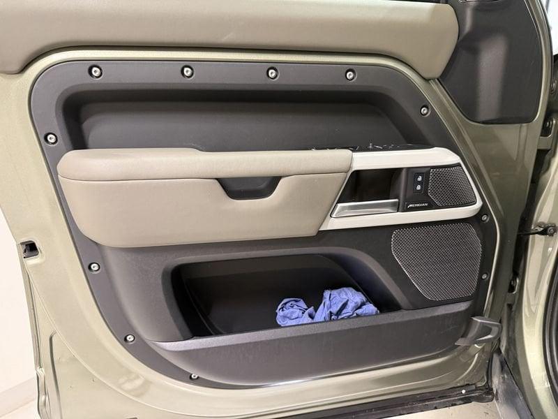 Land Rover Defender Defender 110 2.0 si4 phev SE awd 404cv auto