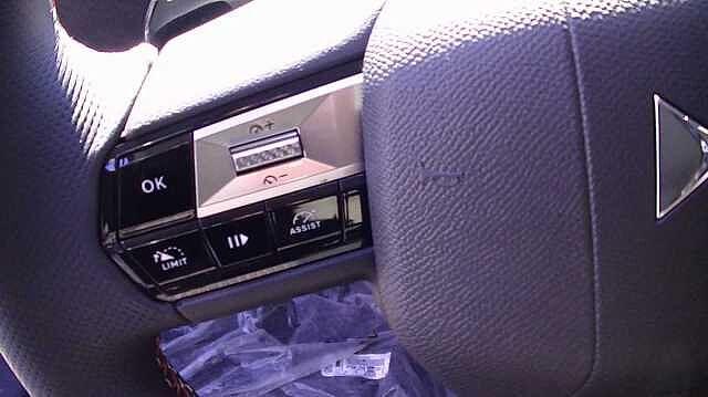 DS DS 3 3 BlueHDi 130 aut. Performance Line