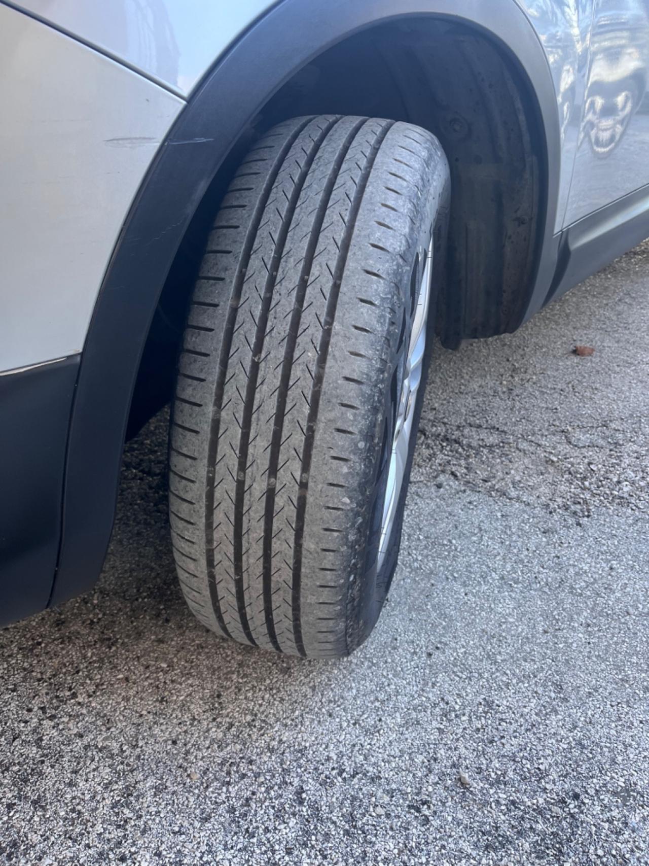 Nissan Qashqai 1.5 dCi PERFETTA SI NEOPATENTATI