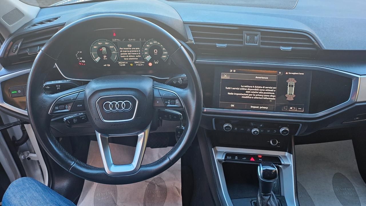 Audi Q3 SPB 45 TFSI e S tronic Business Plus