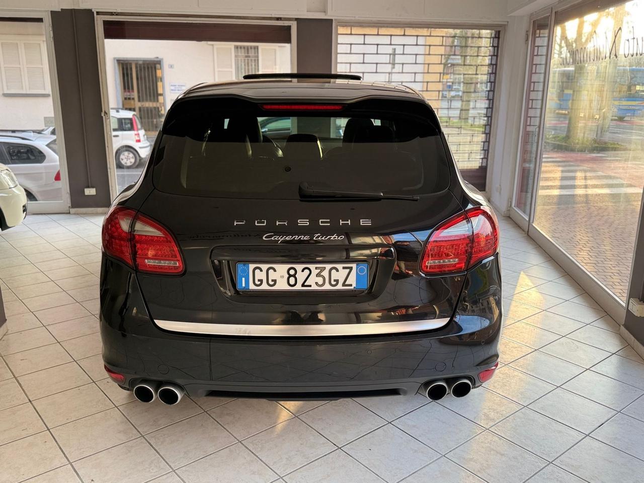 Porsche Cayenne 4.8 Turbo