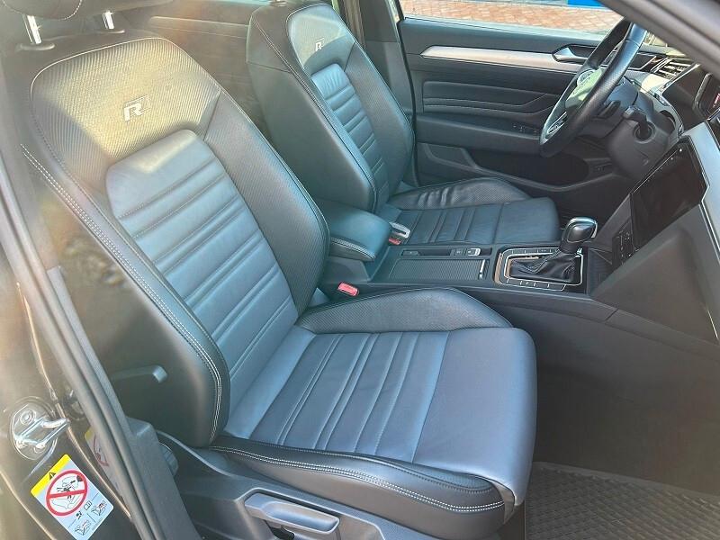 Volkswagen Passat Variant 2.0 TDI DSG Executive R-LINE