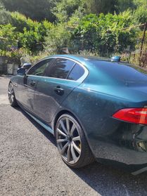 Jaguar XE 2.0 D Turbo R-Sport