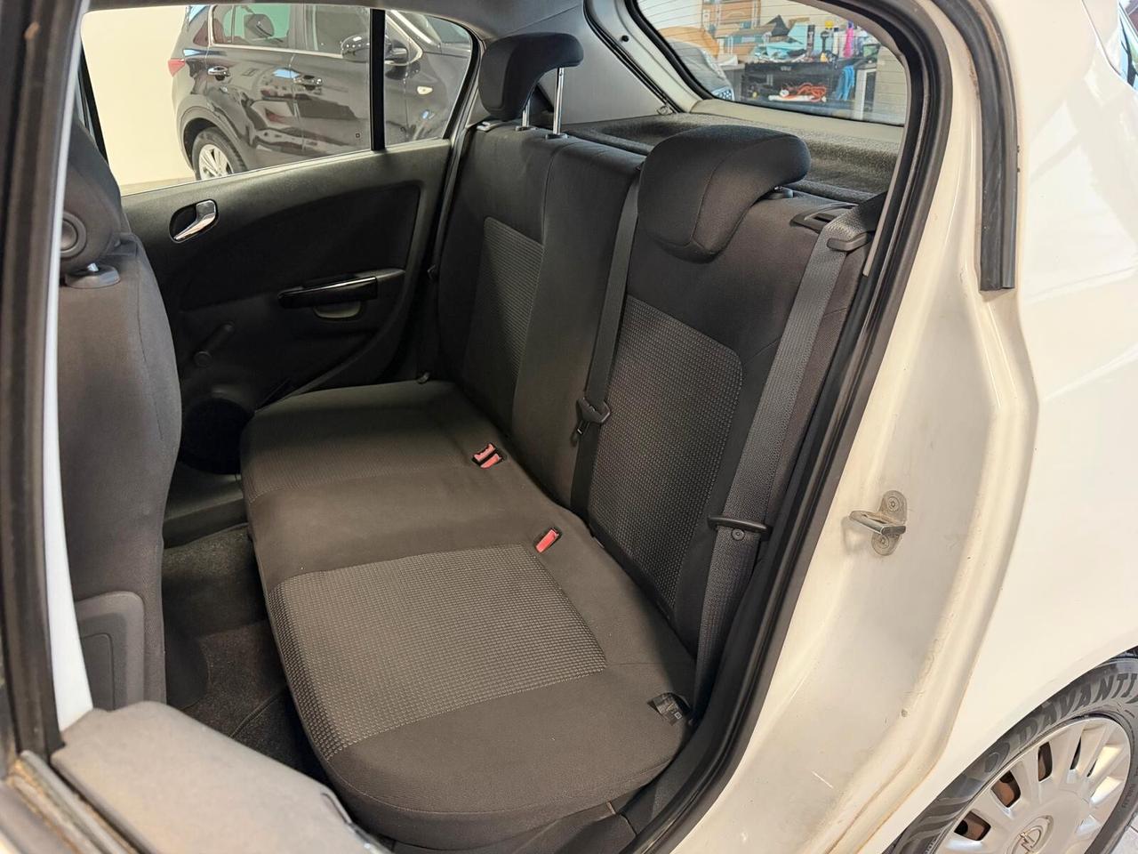 Opel Corsa 1.2 BENZ 86CV 5P UNIRPO 2010