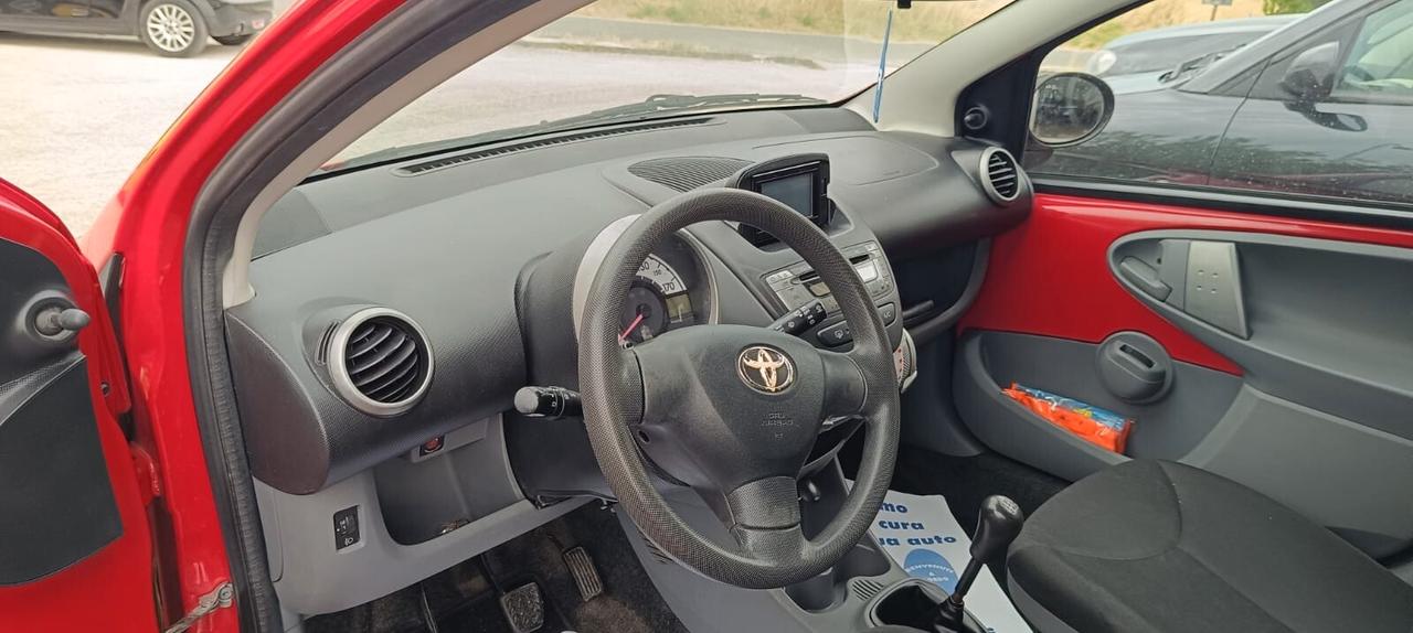 Toyota Aygo 1.0 12V VVT-i 5 porte