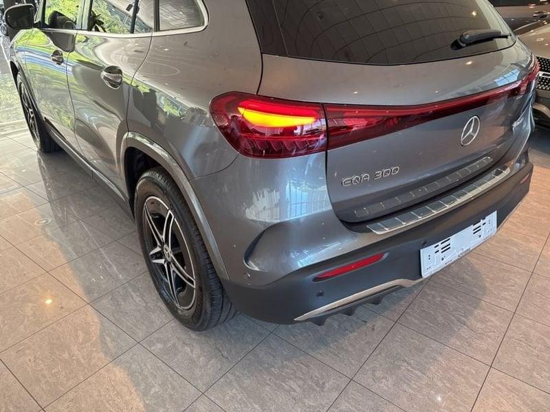 Mercedes-Benz EQA 300 4MATIC AMG Line Advanced