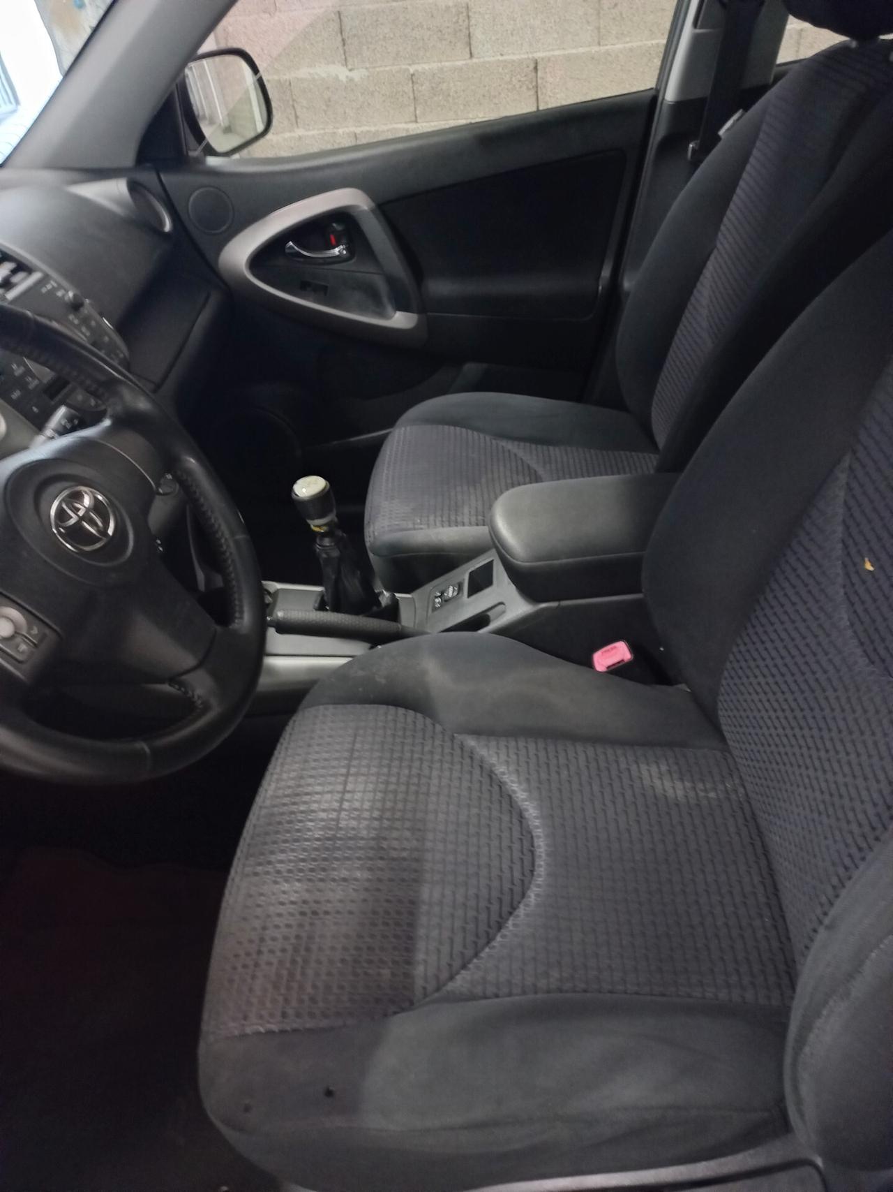 Toyota RAV 4 RAV4 2.2 D-4D 177 CV Luxury