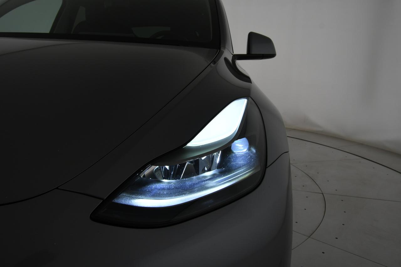 TESLA Model Y Performance Dual Motor awd PILOTA AUTOMATICO+CAMERA+ACC