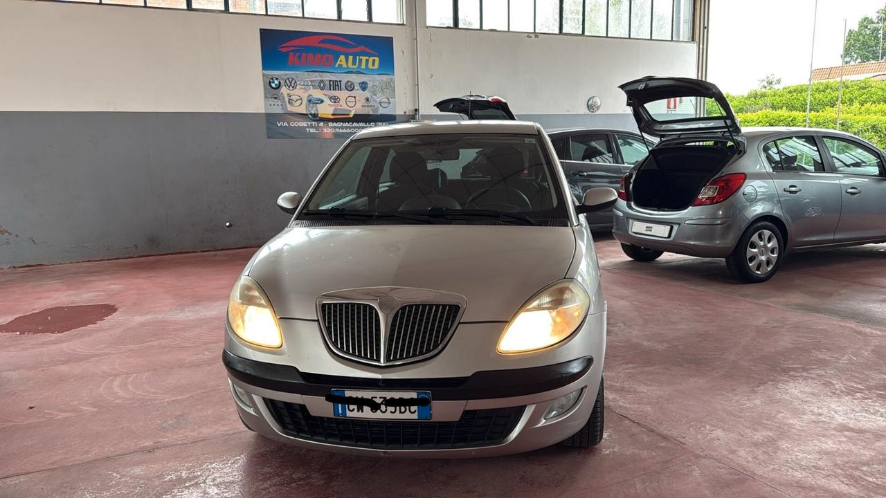 Lancia Ypsilon 1.2 Argento
