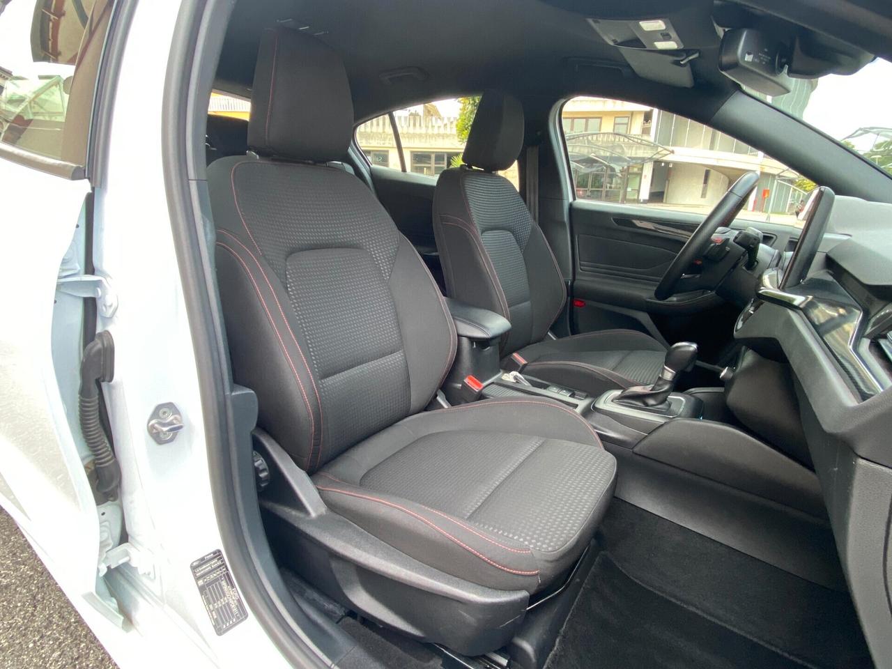 Ford Focus 1.0 Hybrid 125 CV Powershift ST-LINE