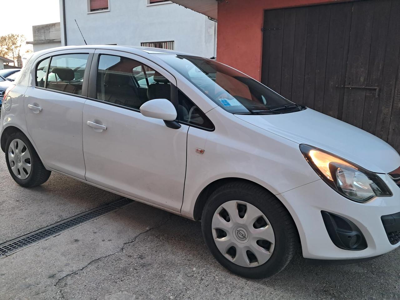 Opel Corsa 1.2 85CV 5 porte GPL-TECH Edition