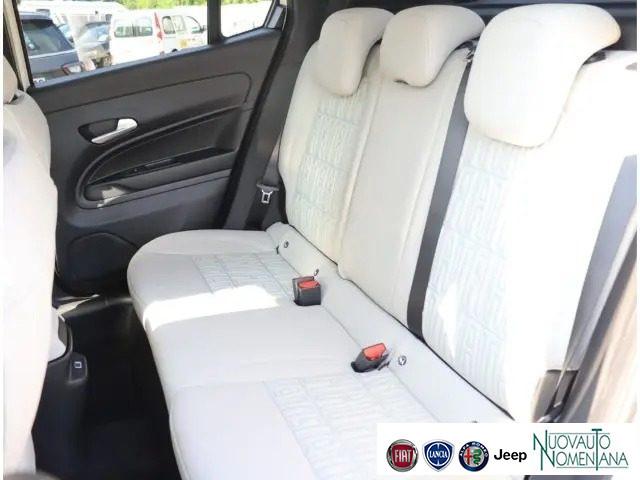 FIAT 600 Hybrid 110CV DCT6 MHEV La Prima NAVI / TELECAMERA