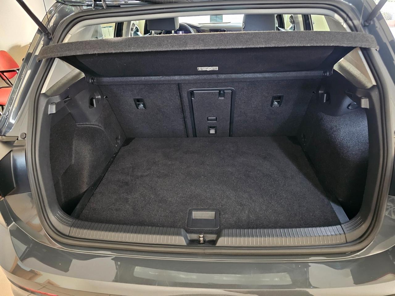 Volkswagen Golf 1.0 eTSI EVO DSG Life