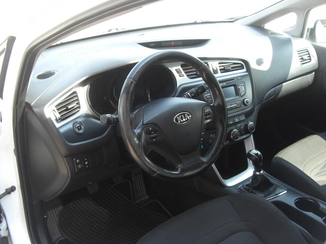 Kia Ceed cee'd 1.6 CRDi 110 CV 5 porte Cool