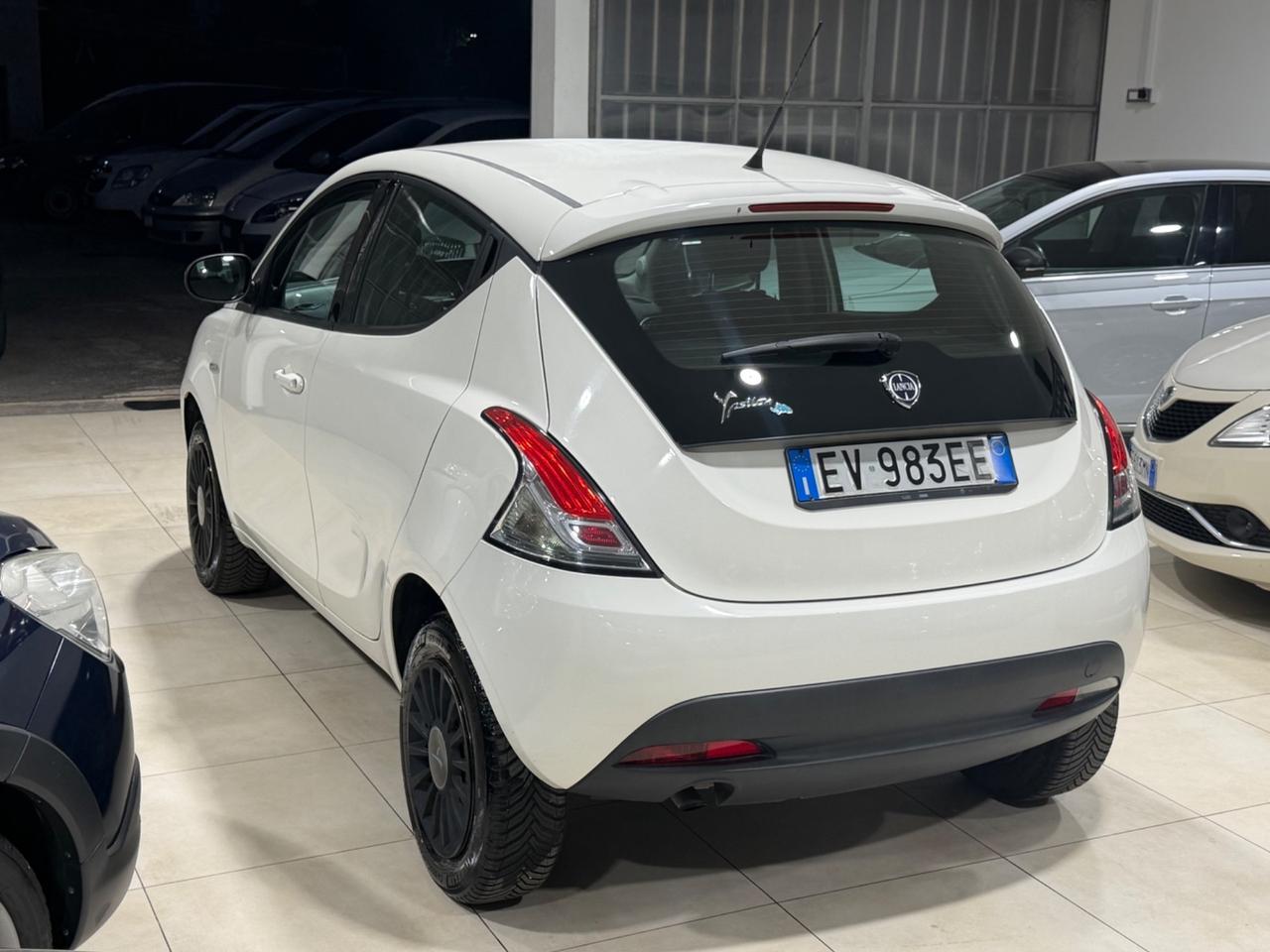 Lancia Ypsilon 0.9 TwinAir 85 CV 5 porte Metano Ecochic Gold
