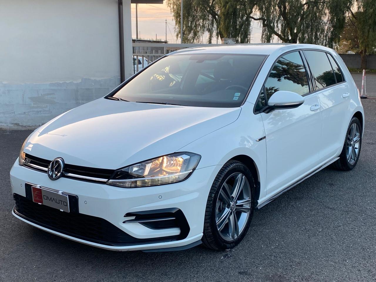 Volkswagen Golf 1.6 TDI 115 CV DSG 5p. Executive BlueMotion Technology R-LINE