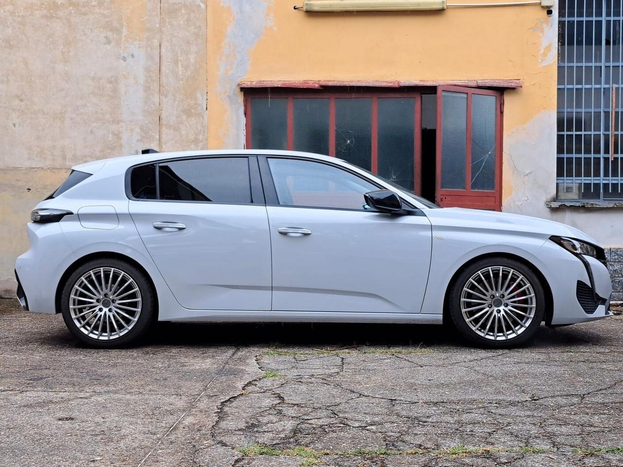 Peugeot 308 PureTech Turbo 130 S&S EAT8 Allure