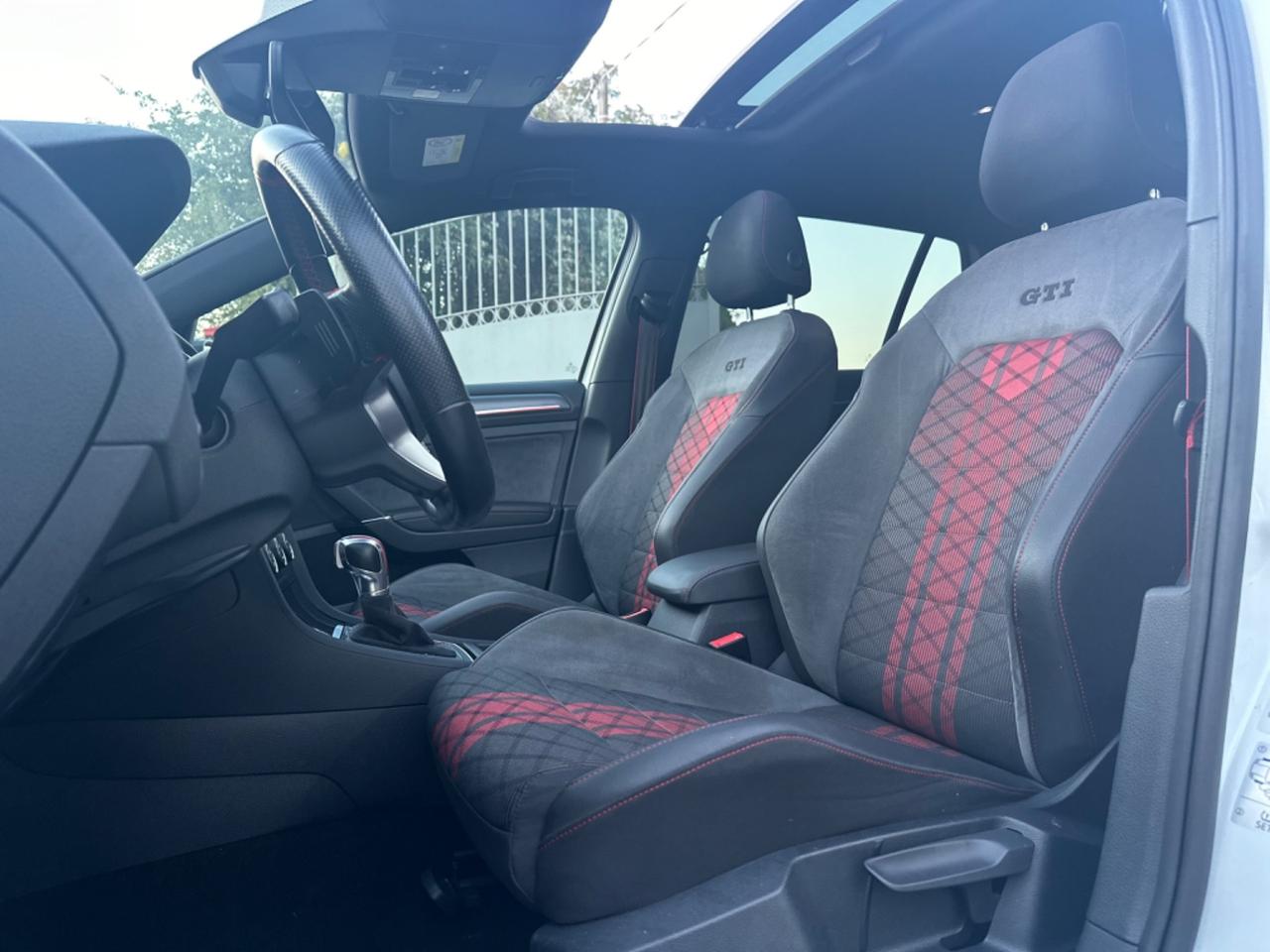 Volkswagen Golf GTI TCR 2.0 TSI DSG 5p. BlueMotion Technology