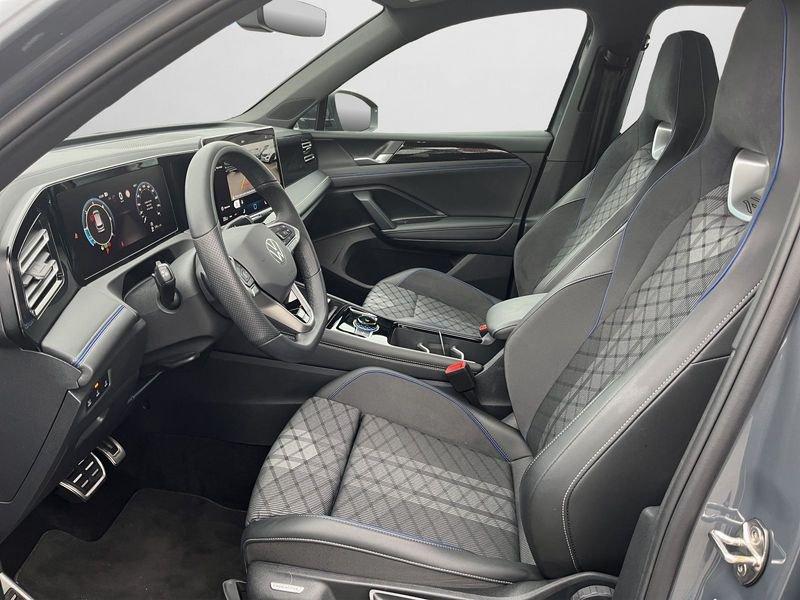 Volkswagen Tiguan 2.0 TDI 150 CV EVO SCR DSG Nuovo Modello R-Line 19" Camera
