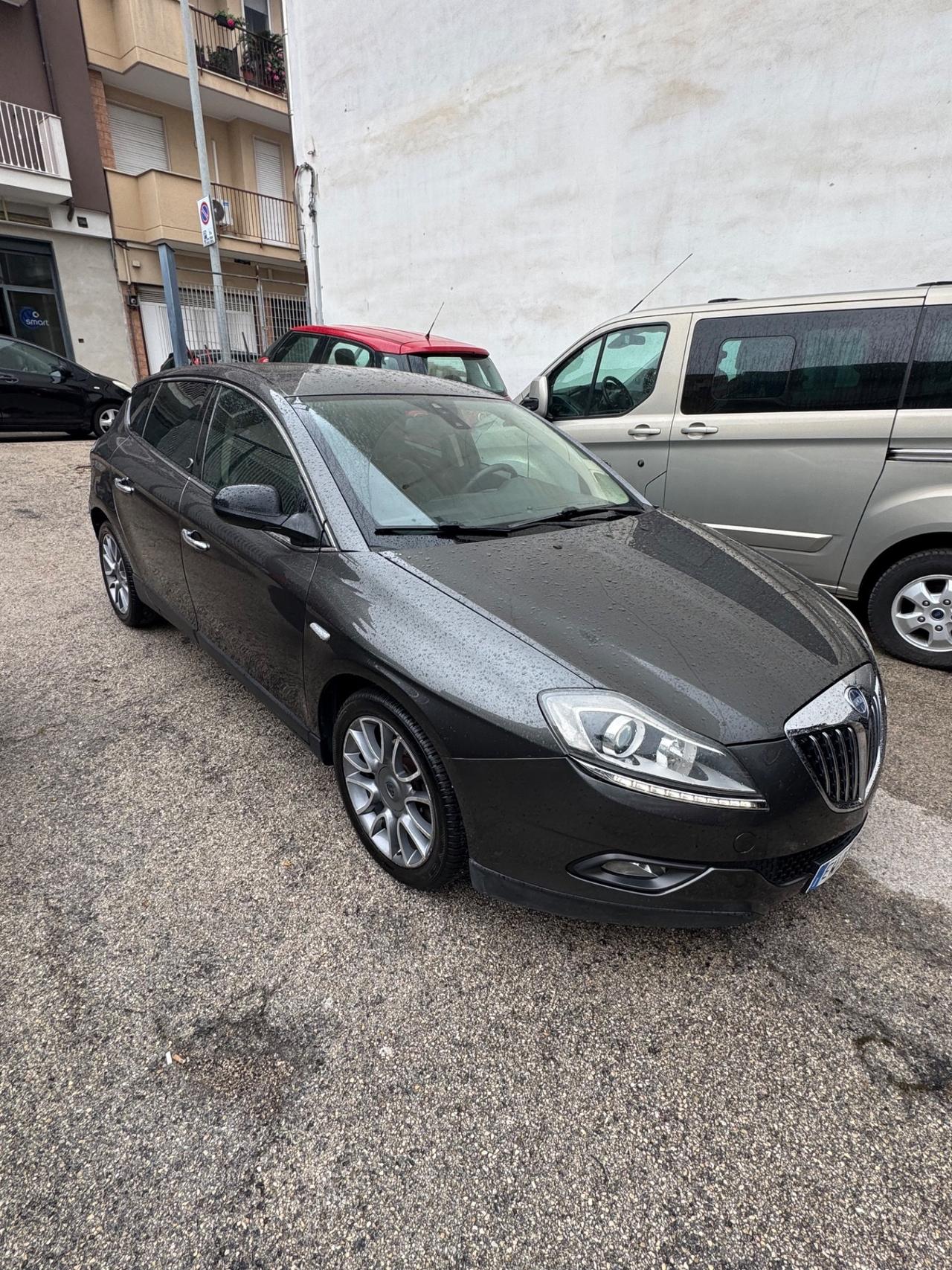 Lancia Delta 1.6 MJT DPF Platino