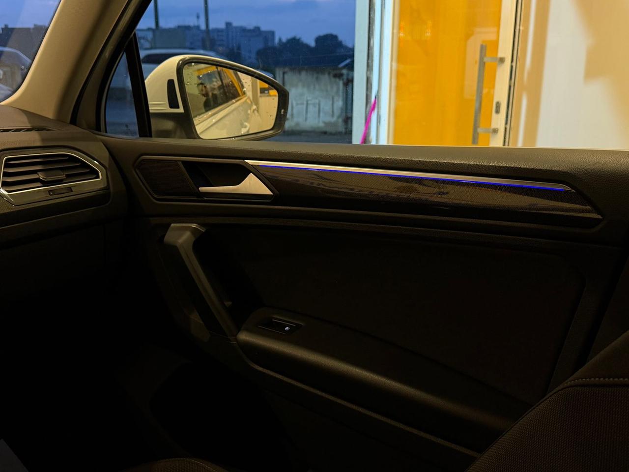 Volkswagen Tiguan Elegance 2.0 TDI #9922