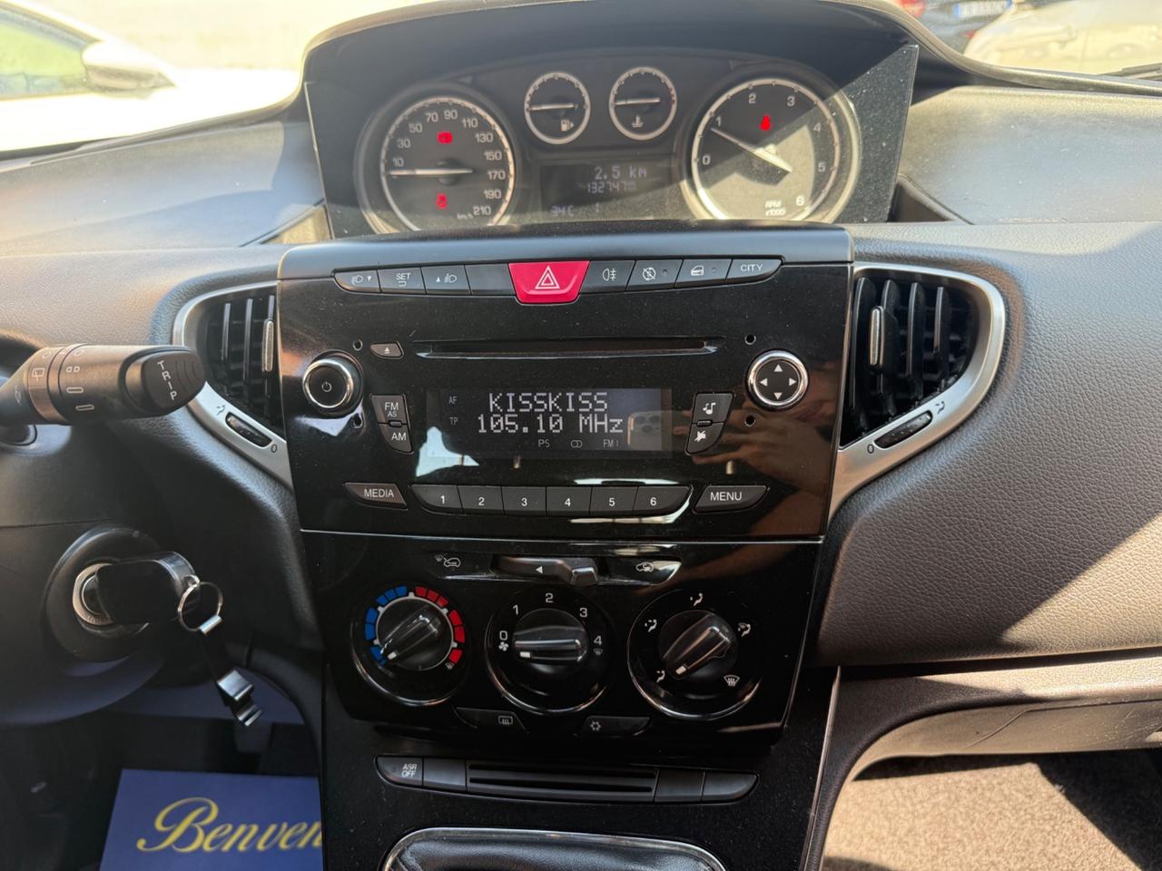 Lancia Ypsilon 1.3MJT 95CV - 2015