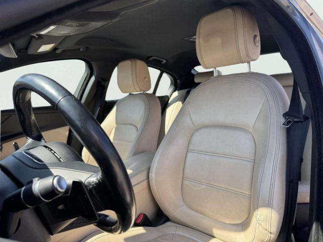 JAGUAR XE 2.0 D PURE AUTOMATICA