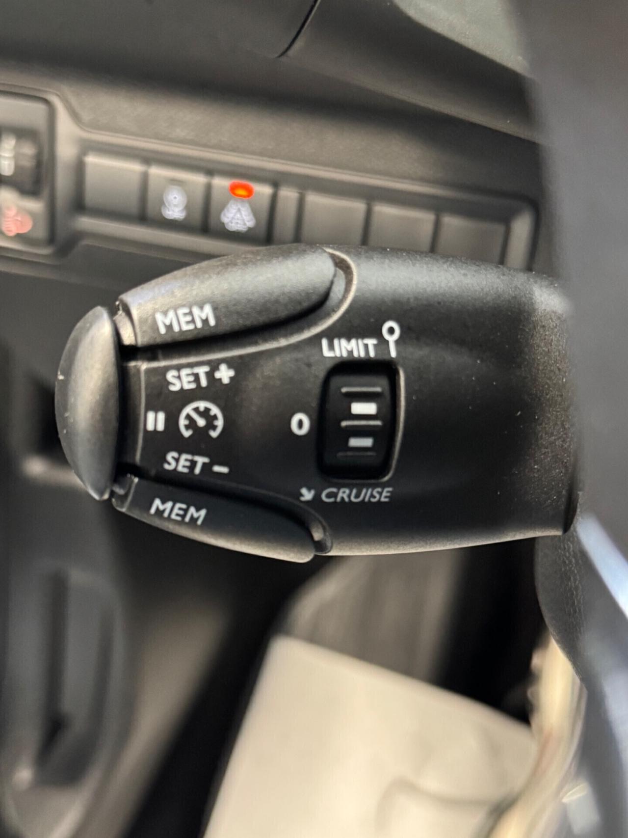 Peugeot 308 1.6HDi 120 S&S SW Allure