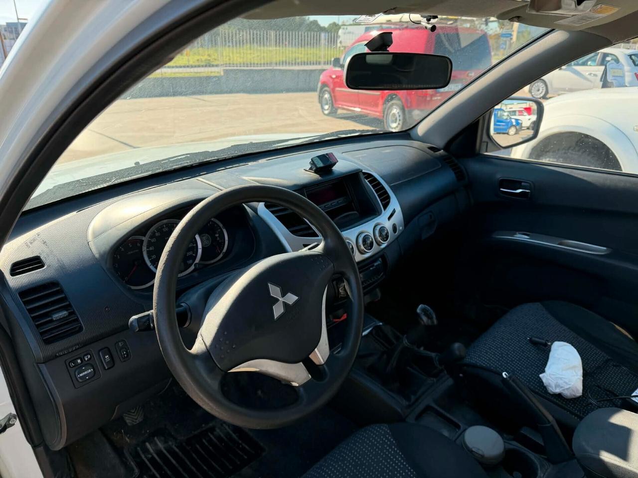 Mitsubishi L200 2.5 DI-D 178 CV Cab Intense Plus