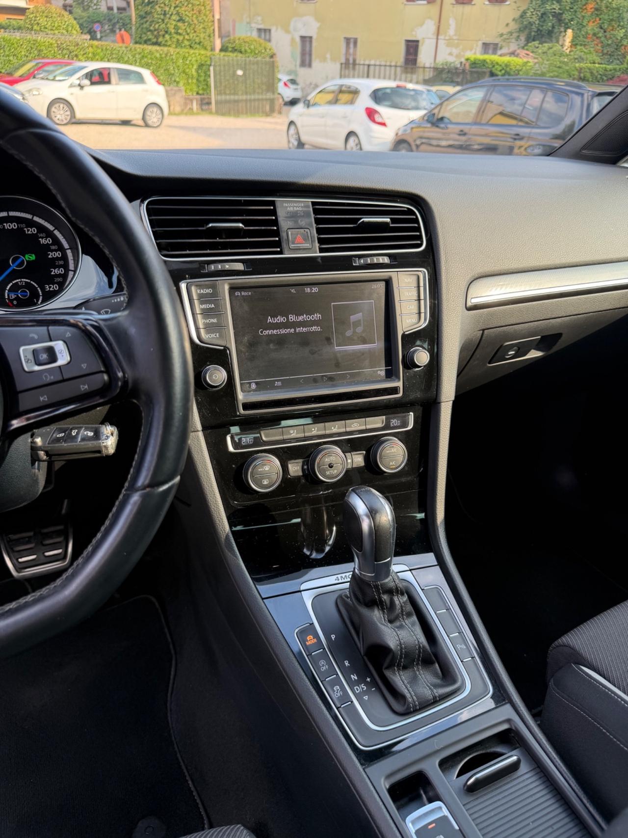 Volkswagen Golf R 2.0 TSI DSG 4MOTION 5p. BMT
