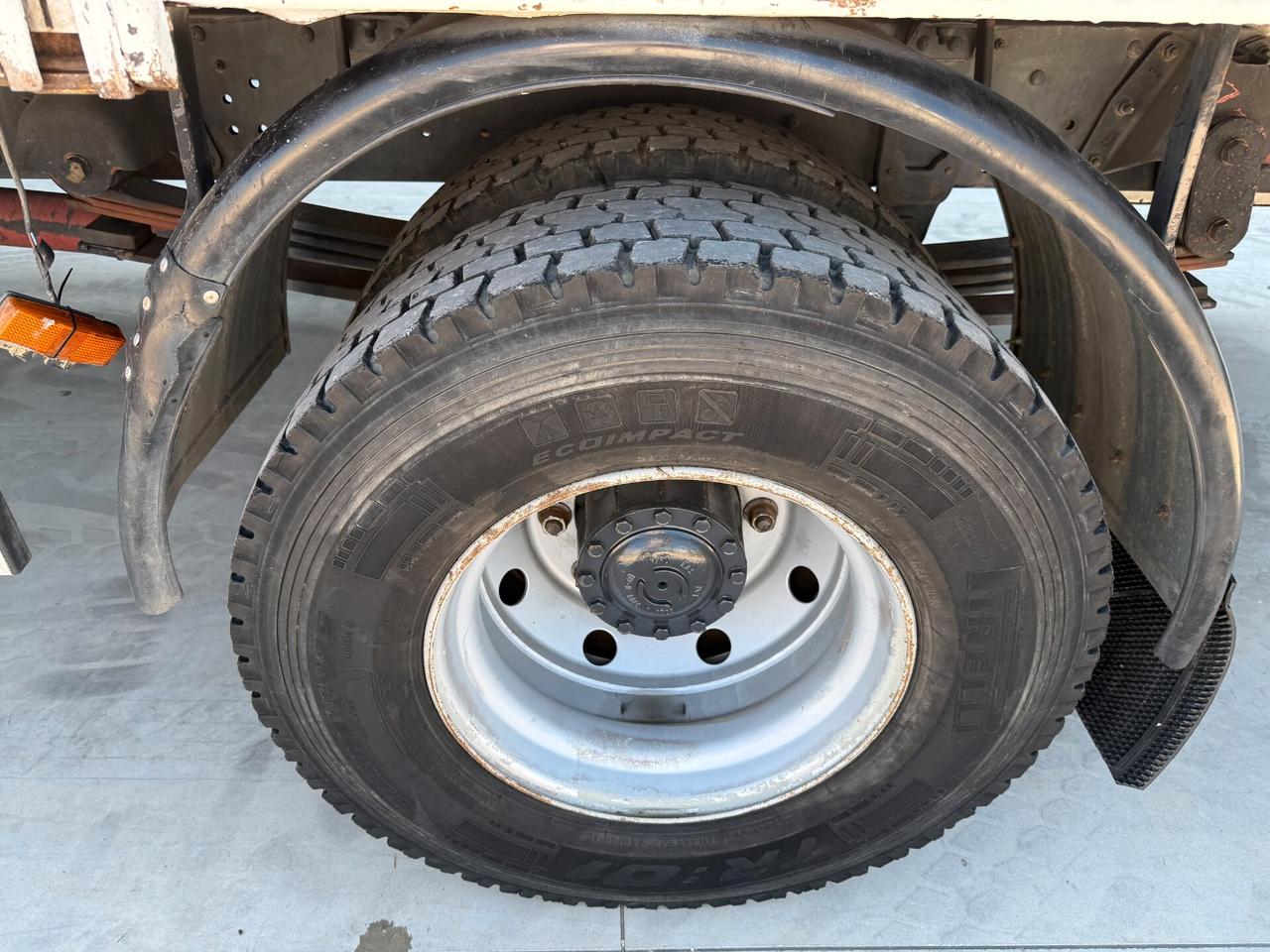 Iveco Eurocargo 150E18 cassone + gru SOLO EXPORT
