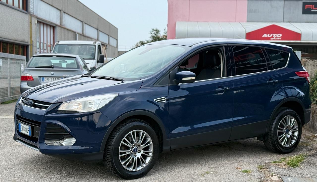 Ford Kuga 2.0 TDCI 140 CV 4WD Titanium