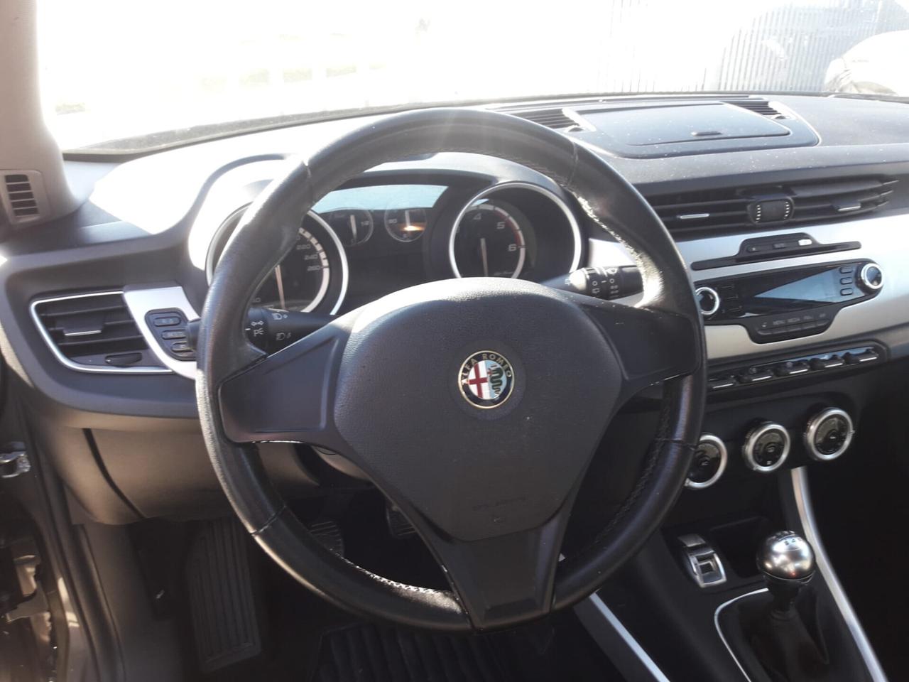 Alfa Romeo Giulietta 1.6 JTDm-2 105 CV Distinctive