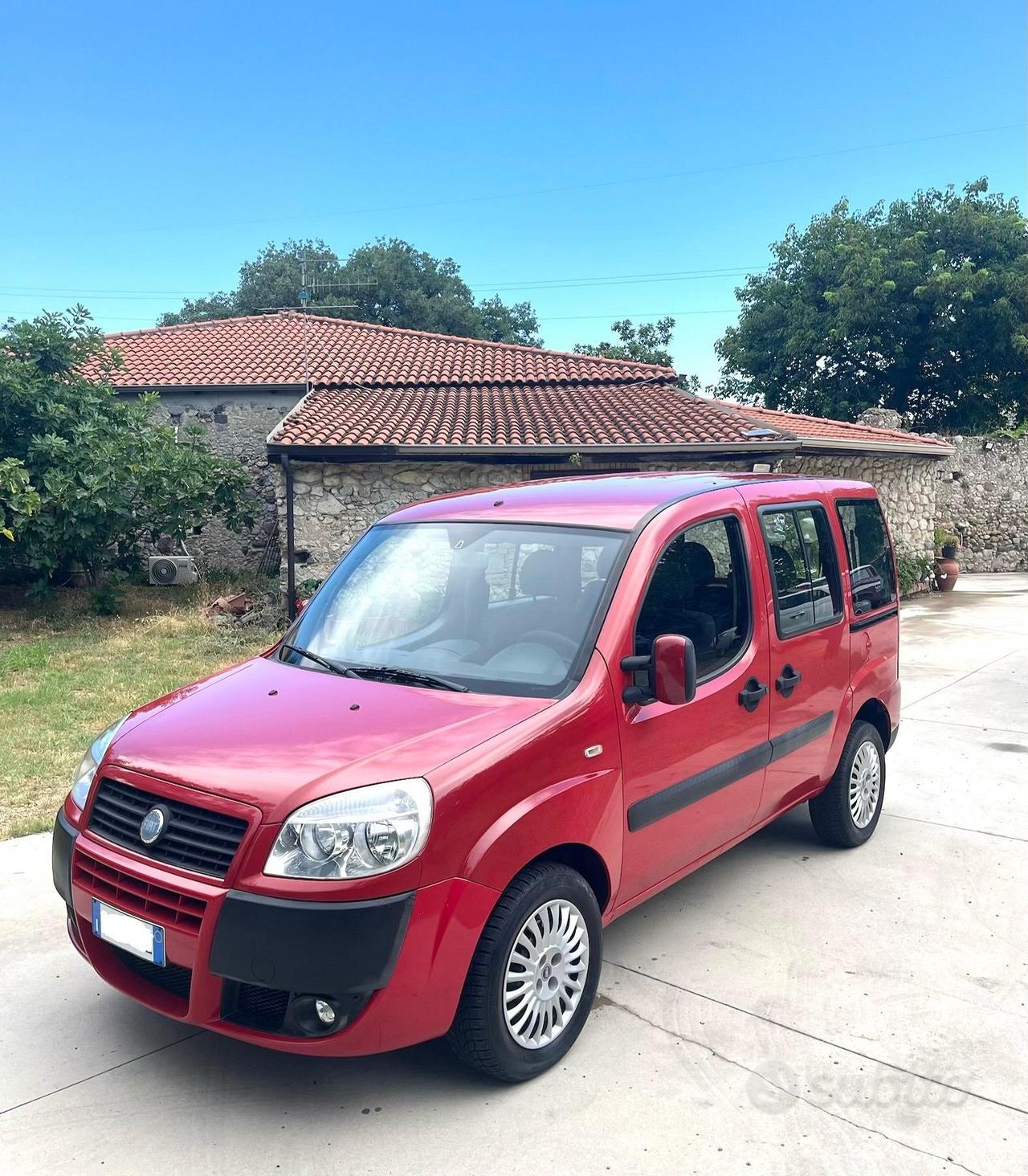 Fiat Doblo 1.3 MTJ 85CV EURO4 POCHI KM 1PROPR NUOV
