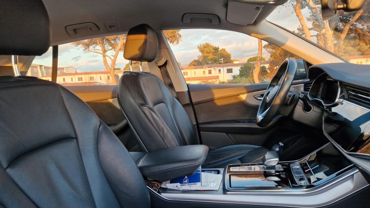 Audi Q8 45 TDI quattro tiptronic Sport