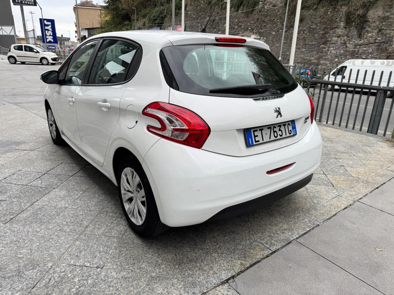 PEUGEOUT 208 1.6 HDI 92 CV NEOPATENTATI