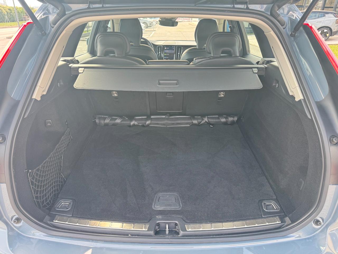 Volvo XC60 B4 AWD (Diesel/Hybrid) Momentum Bsn.