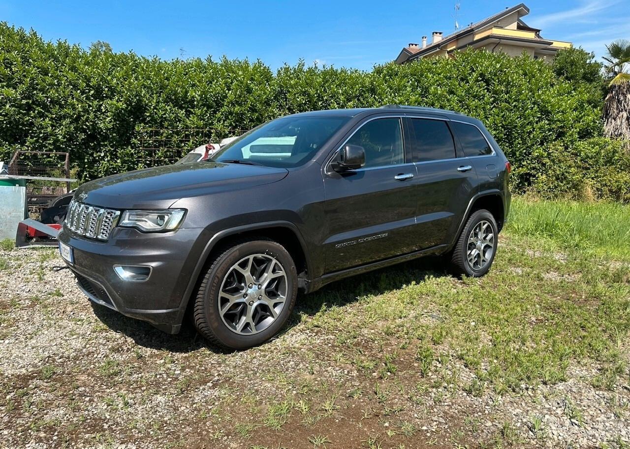Jeep Grand Cherokee 3.0 V6 CRD 250 CV Multijet II Overland