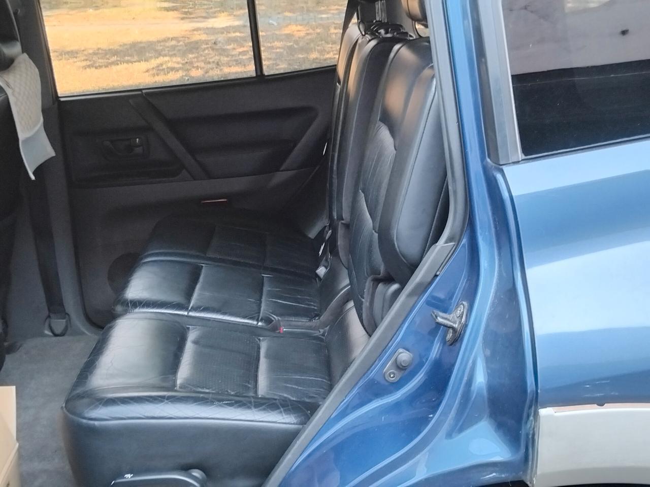 Mitsubishi Pajero 3.2 16V DI-D 7POSTI. GLS2 CAMBIO AUTOMATICO