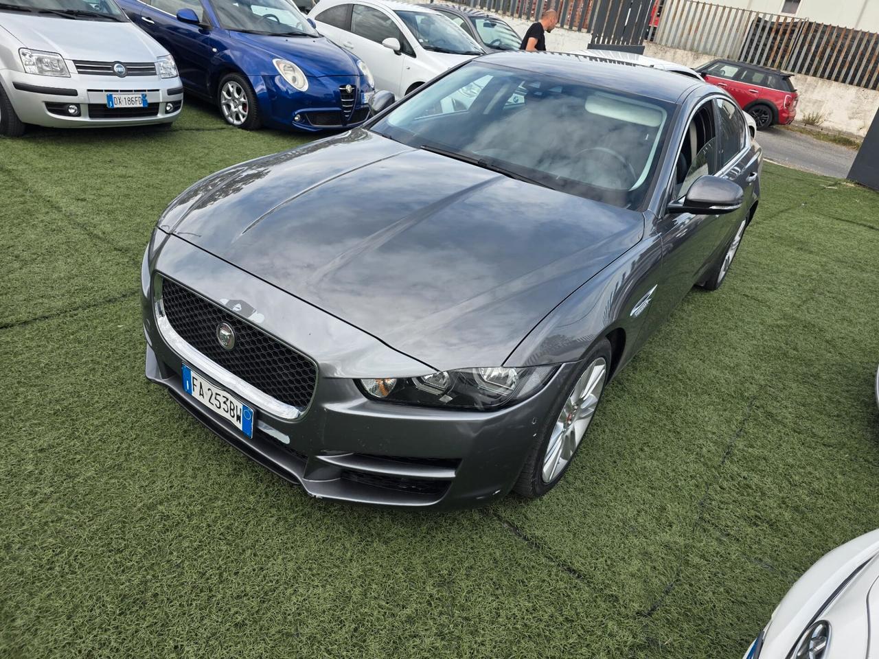 Jaguar XE 2.0 D Automatica Garanzia 12mesi
