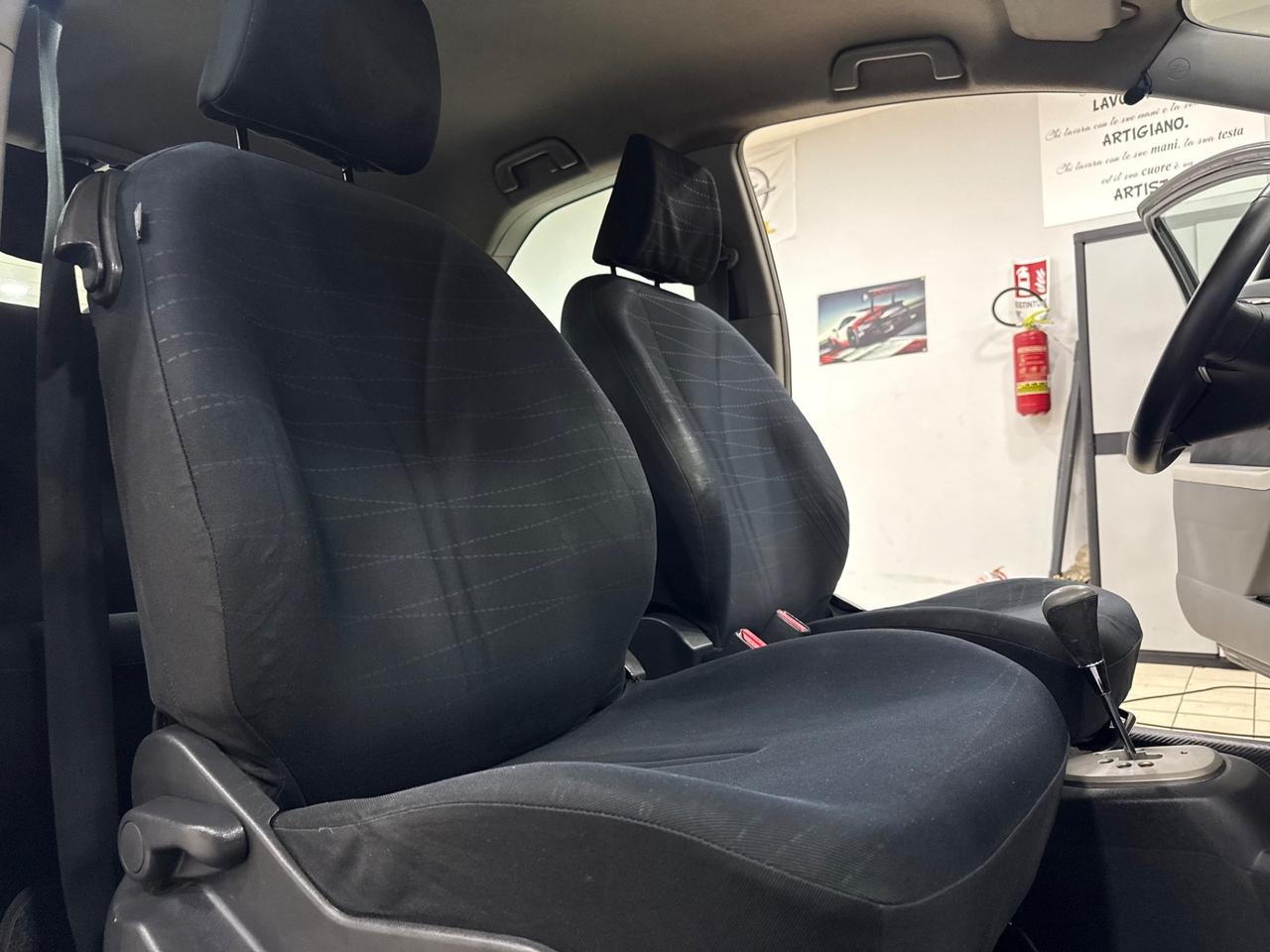 Toyota Yaris 1.3 automatica full optional