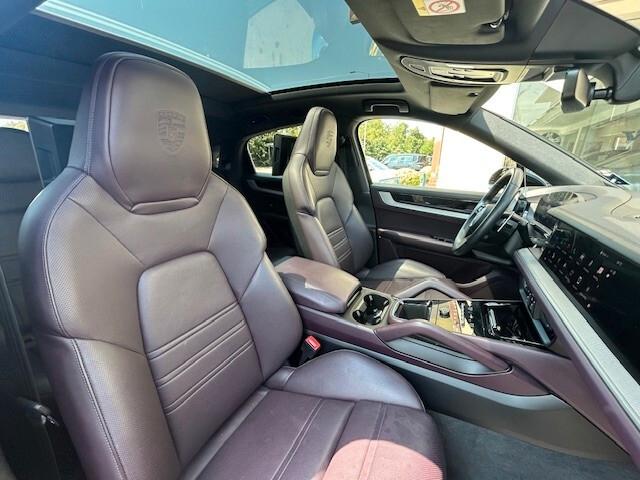 Porsche Cayenne Coupé 3.0 V6 E-Hybrid SUBENTRO LEASING